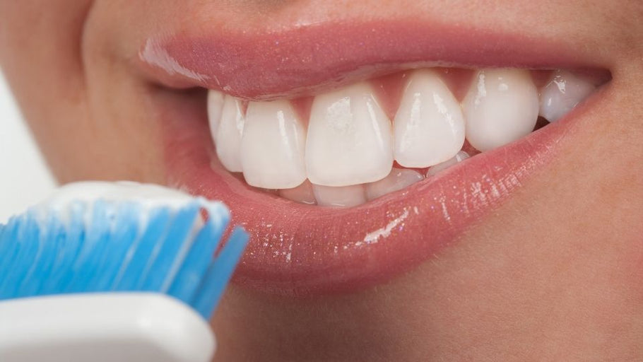 Posso lavarmi i denti dopo la rimozione dei denti del giudizio?