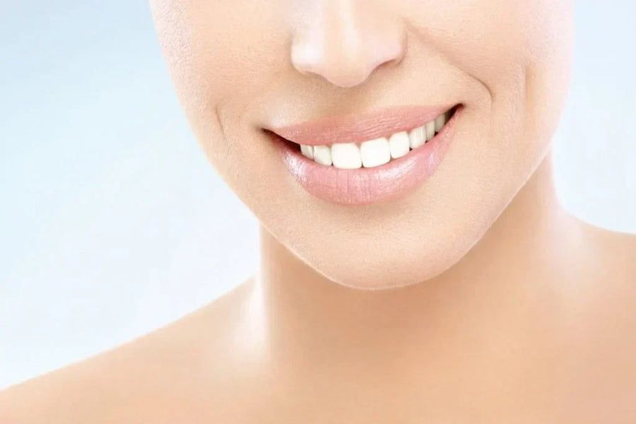 Come Rimineralizzare i Denti Naturalmente – 12 Modi Efficaci